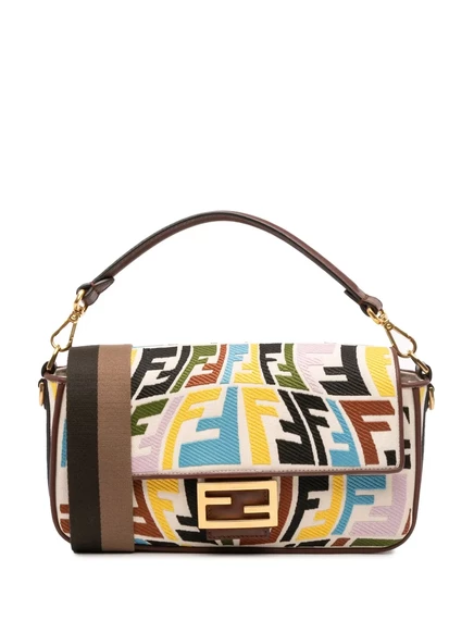 Ранец в багете Fendi с вышивкой на холсте Sarah Coleman Zucca, 2010-2025, бывший в употреблении у Fendi. brown