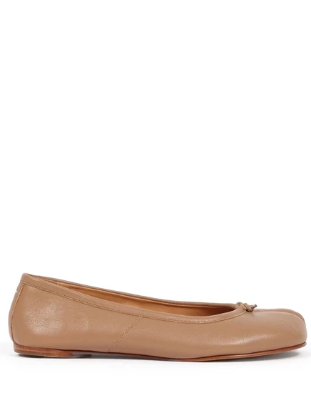 Женские балетки Maison Margiela Tabi из кожи, коричневые