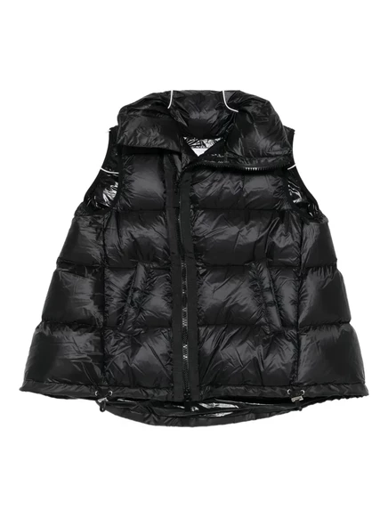 Женская стеганая жилетка Sacai с высоким воротником, черная