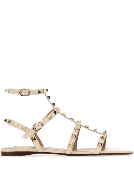 Босоножки на плоской подошве в клетку от Valentino Garavani Rockstud white