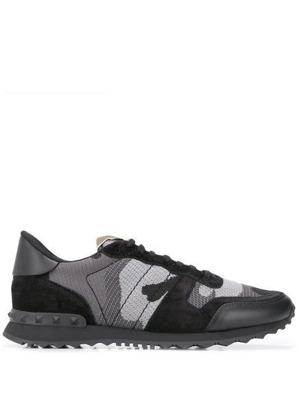Камуфляжные кроссовки Rockrunner от Valentino Garavani black