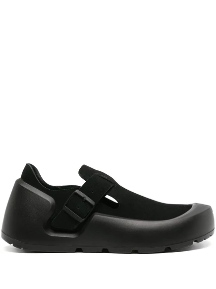 Тапочки Birkenstock Reykjavik с пряжкой, черные