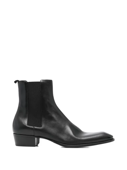 Сапоги с острым носком от Saint Laurent