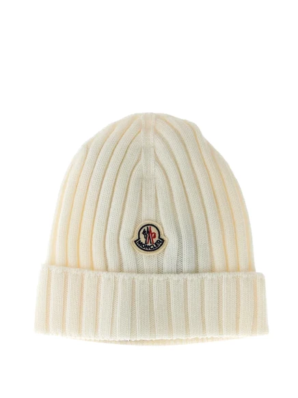 Вязаная шапка Moncler Enfant с нашивкой в рубчик и логотипом neutrals