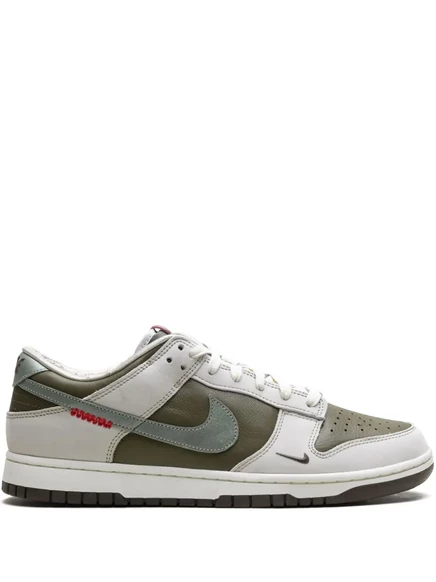 Кроссовки Nike Dunk Low в стиле ретро 