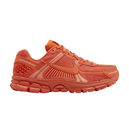 Кроссовки Nike Air Zoom Vomero 5, оранжевые