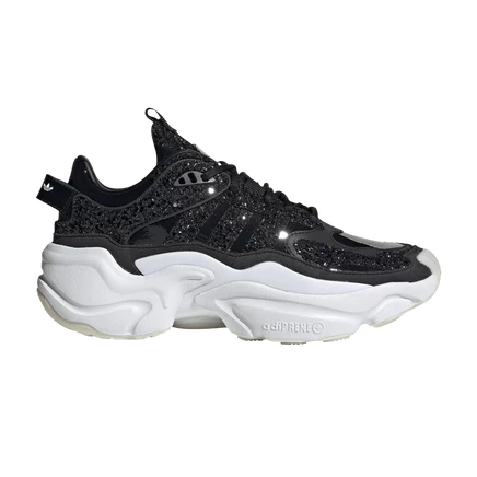 Женские кроссовки Adidas Magmur Runner, черные