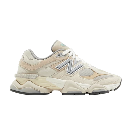 Кроссовки New Balance 9060 «Sea Salt Surf», кремовые