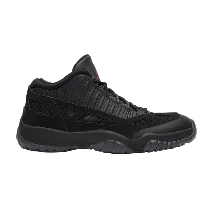 Кроссовки Air Jordan 11 IE Low «Referee», черные