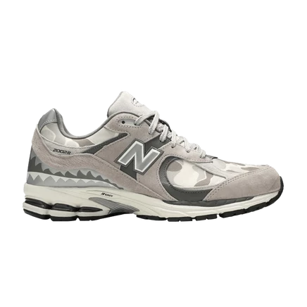 Кроссовки New Balance BAPE x 2002R, серый камуфляж