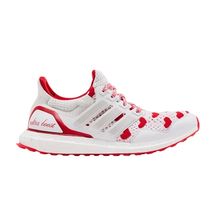 Женские кроссовки Adidas UltraBoost Valentine's, белые