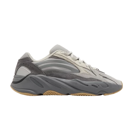Кроссовки Adidas Yeezy Boost 700 V2 Tephra, серые