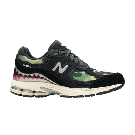 Кроссовки New Balance 2002R BAPE, черный камуфляж