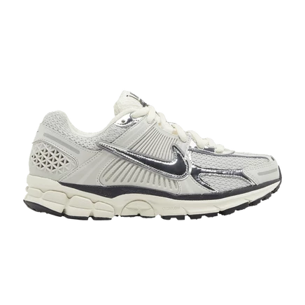 Кроссовки Nike Air Zoom Vomero 5 Chrome, серебристые