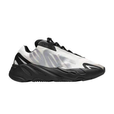 Кроссовки Adidas Yeezy Boost 700 MNVN Bone, белые