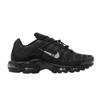 Кроссовки Nike Air Max Plus Utility, черные с серебристым