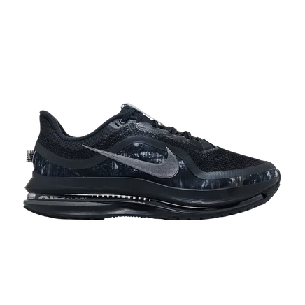 Кроссовки Realtree x Nike Pegasus Premium 'Off Noir Camo' белого цвета