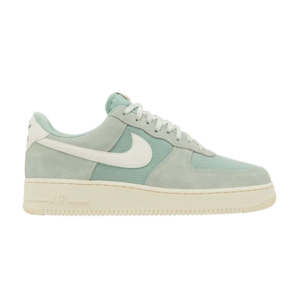 Мужские кроссовки Nike Air Force 1 07 LV8, зеленые