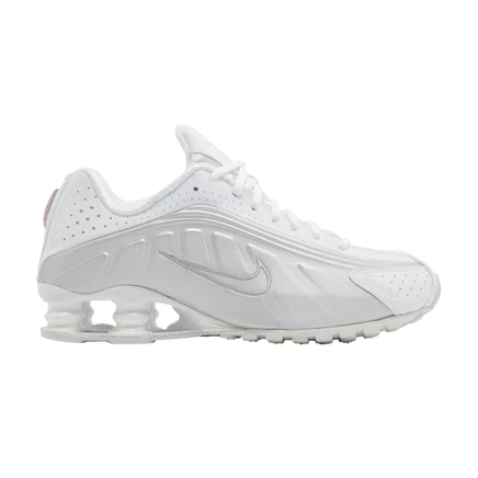 Женские кроссовки Nike Shox R4 White Metallic, белые