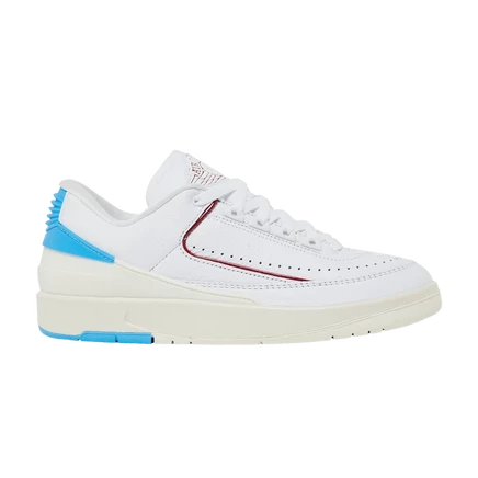 Wmns Air Jordan 2 Retro Low от NC до Chi белого цвета