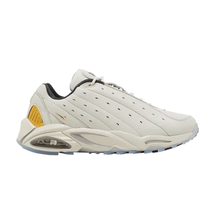 Кроссовки Nike NOCTA Hot Step Air Terra, кремовые