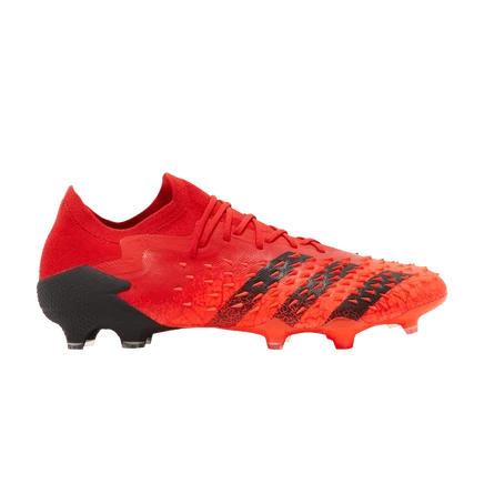 Кроссовки Adidas Predator Freak.1 Модель 'Демоническая кожа - Солнечно-красный' красного цвета.