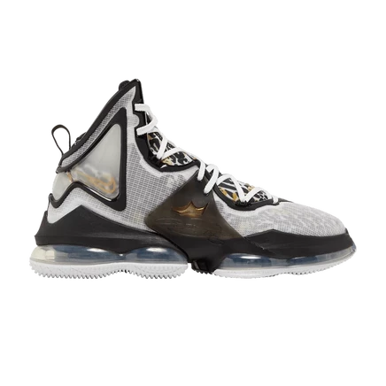 Кроссовки Nike LeBron 19 белого цвета
