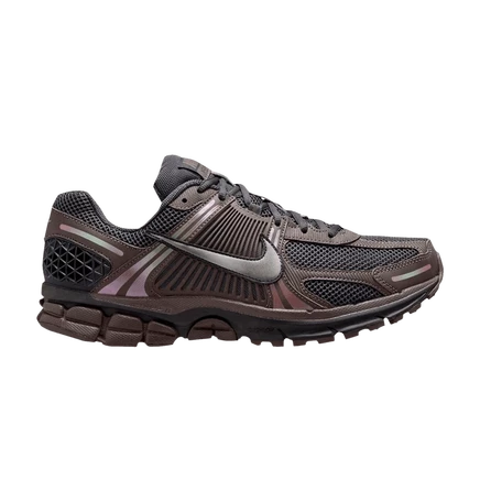 Кроссовки Nike Air Zoom Vomero 5 «Cave Stone», коричневые