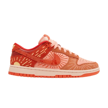 Кроссовки Nike Wmns Dunk Low 'Зимнее солнцестояние' оранжевого цвета