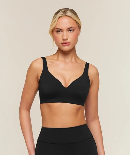 Женское спортивное бра Gymshark Shape Push Up, черное