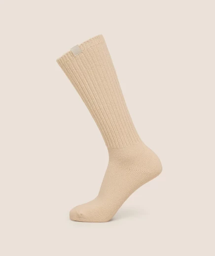 Удобные носки для отдыха в спортзале Gymshark stone beige