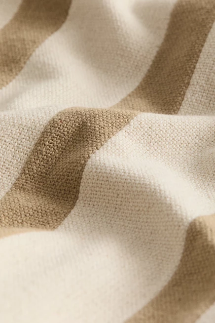dark beige/striped