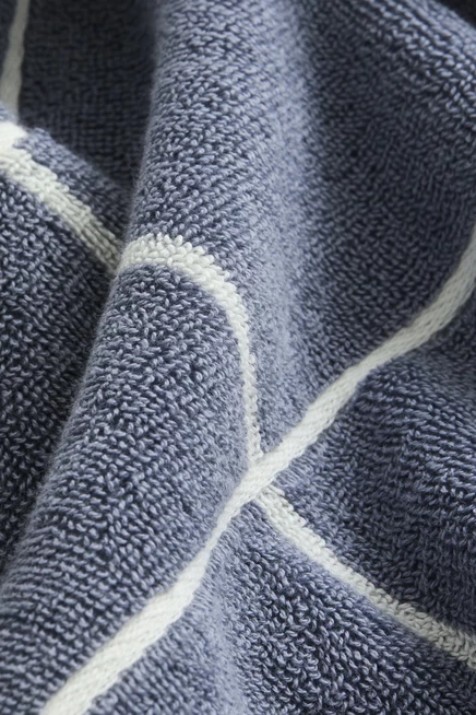 dusty blue/checked