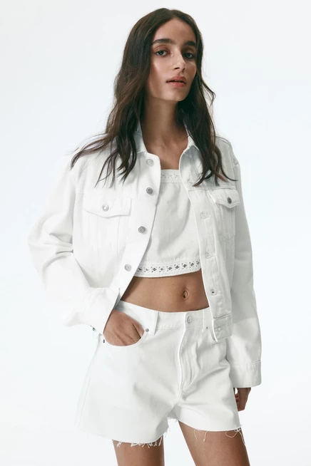 Женские джинсовые шорты H&M с необработанным краем, кремовые