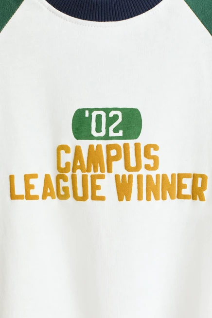 Raglan T-Shirt with Printed Motif white/campus league winner