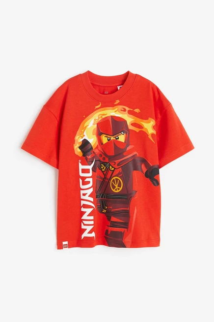 bright red/lego ninjago
