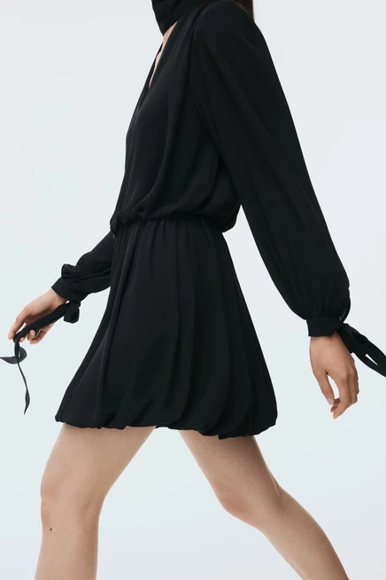 Женское платье H&M с бантом на манжетах, черное