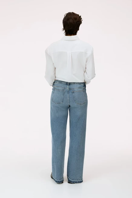 Джинсы H&M MAMA для беременных широкие, светло-голубые