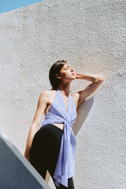 Knot-Detail Halterneck Top blue/striped