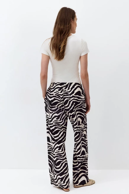 dark brown/zebra print