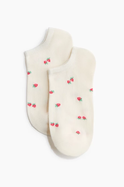 cream/strawberries