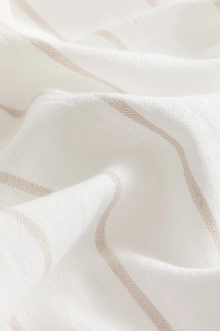 white/beige striped