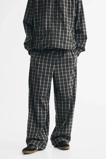 Loose-Fit Track Pants light taupe/checked