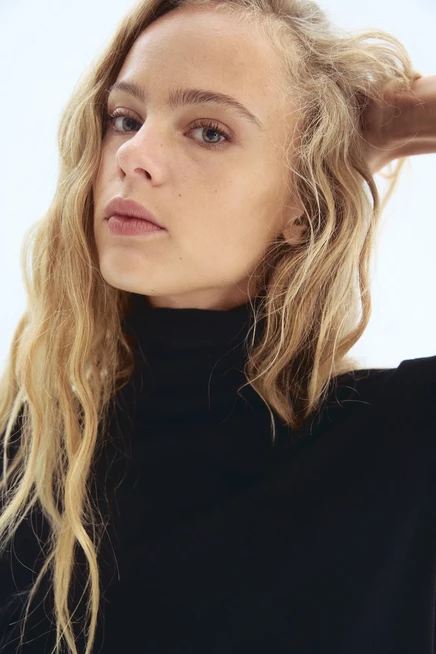 Женский водолазочный топ H&M, черный