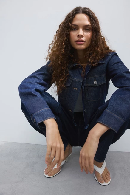 Женская джинсовая куртка H&M, темно-синяя