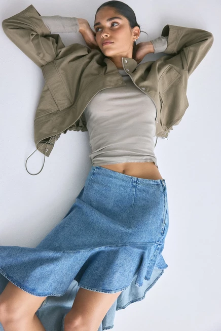 Женская джинсовая юбка H&M асимметричная, светло-синяя