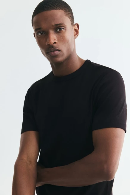 Мужская футболка H&M в рубчик, черная