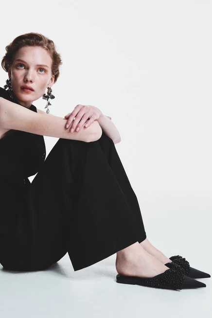 Женские мюли H&M сатиновые с бантом и бусинами, чёрные