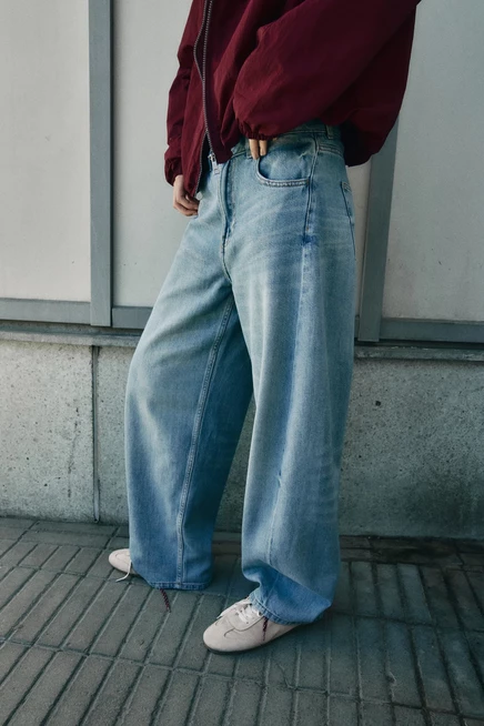 Женские джинсы H&M Barrel с высокой талией, светло-синие