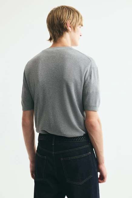 Slim-Fit Fine-Knit Henley Shirt gray melange